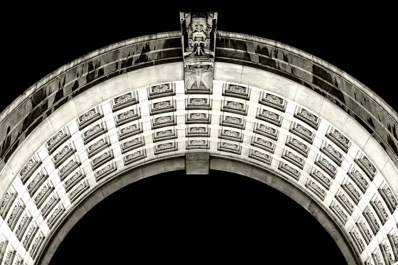 An arch with elaborate ornaments
