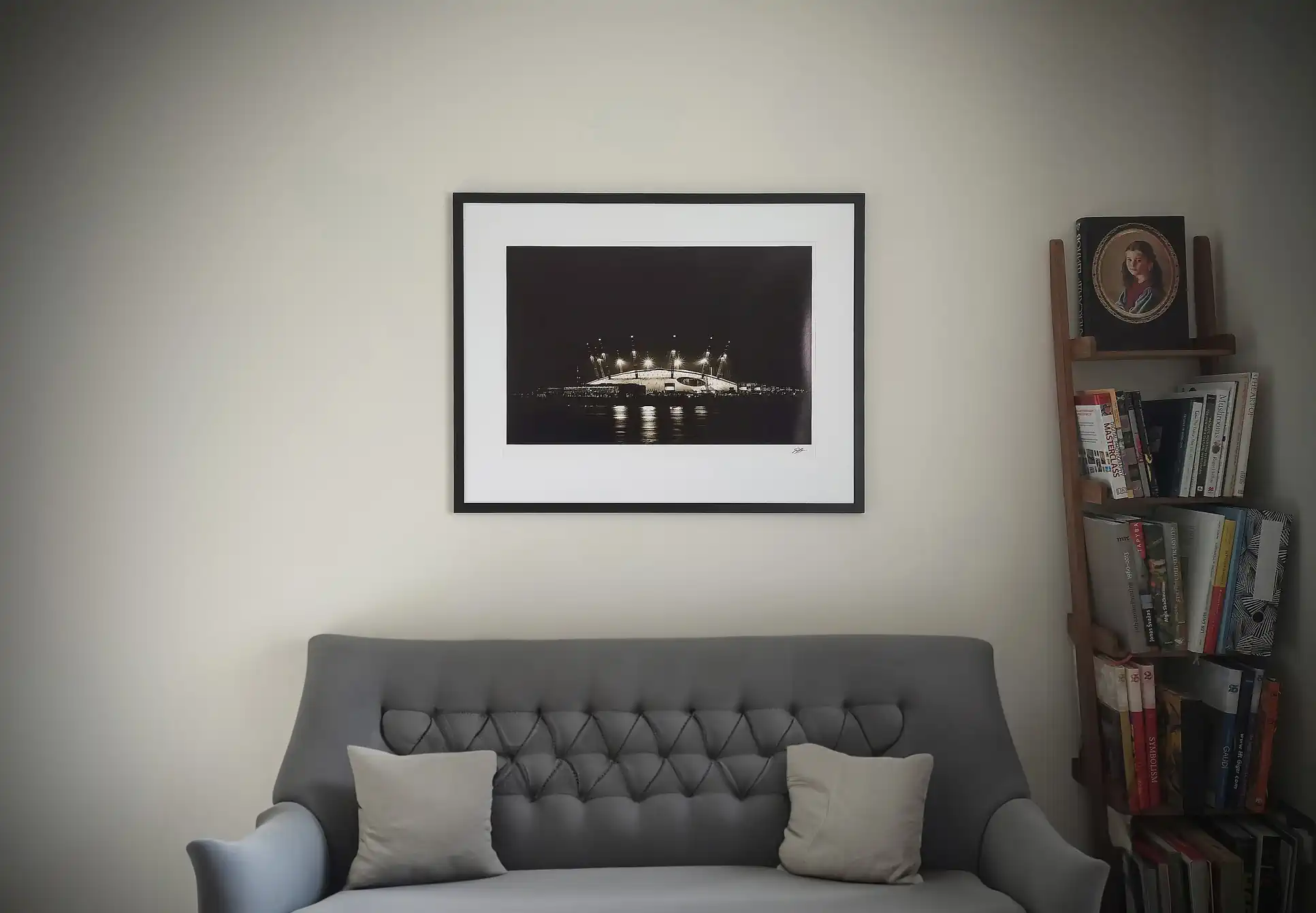 Framed photo of O2 arena in London